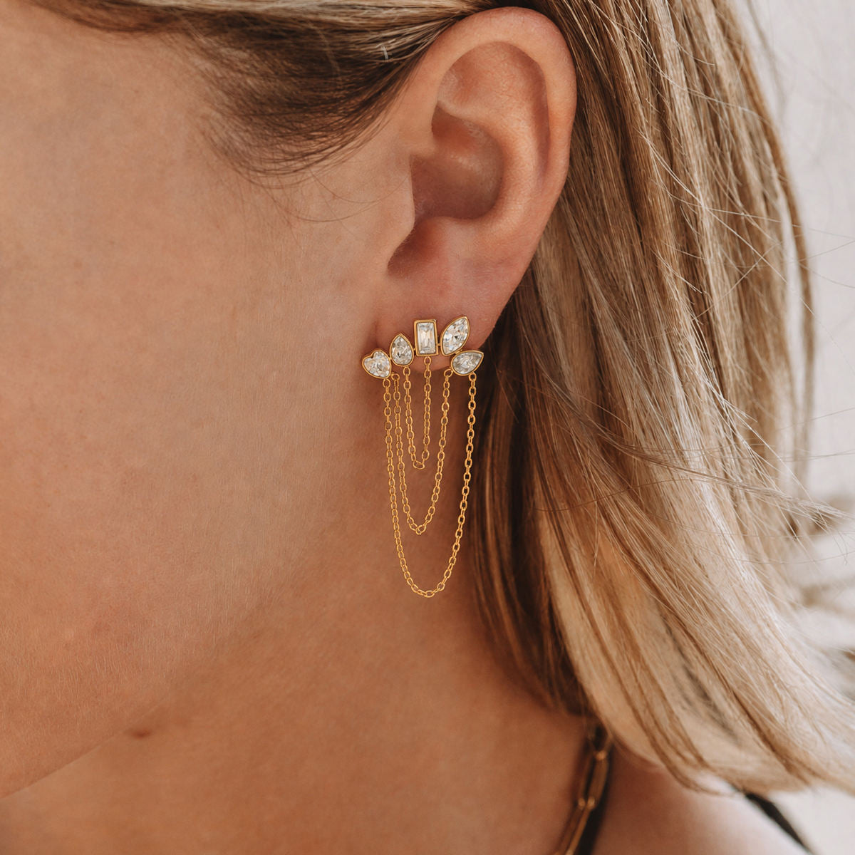 Elan Studs