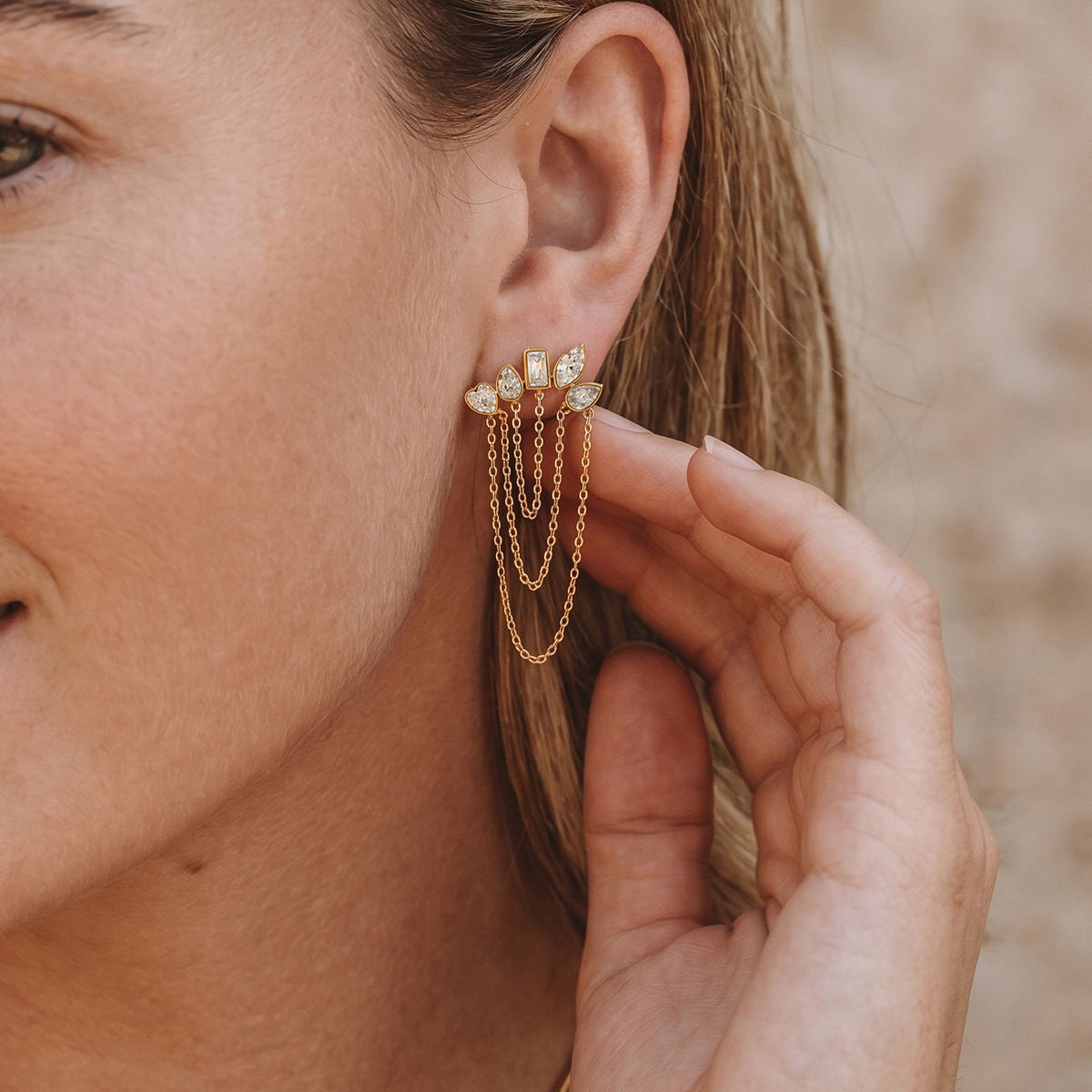 Elan Studs