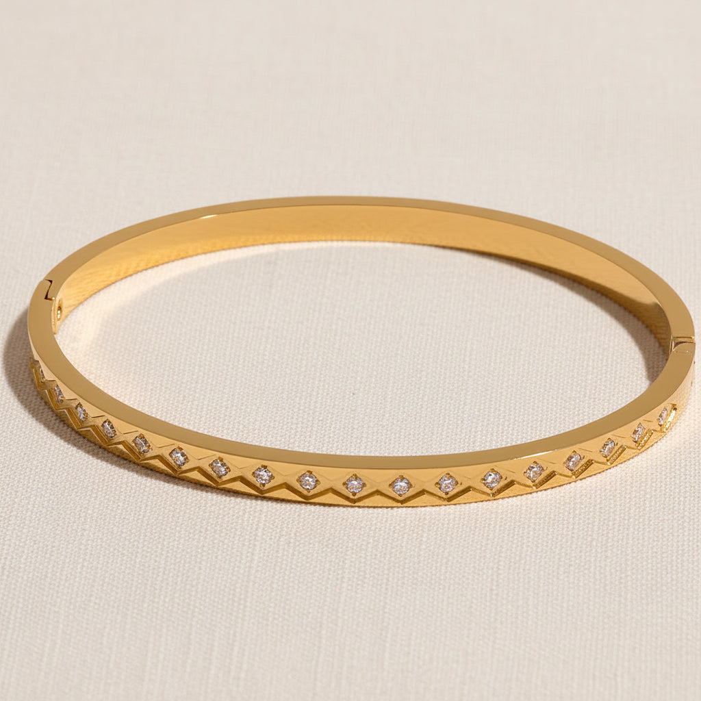 Velia Bangle